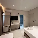 Astoria * Saranda